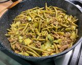 Une image de l'étape 11 de Haricots verts au bœuf, courgettes et curry.