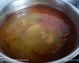 Foto del paso 2 de la receta: Cazuelita de merluza y langostinos
