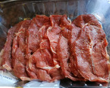 Foto del paso 1 de la receta: Fricandó de ternera en salsa con habitas babby