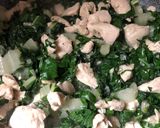 Foto del paso 4 de la receta: Quiche de pollo y acelgas