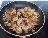 Foto del paso 2 de la receta: Risotto de setas