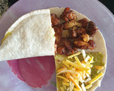 Foto del paso 4 de la receta: Wrap con pollo frito a la barbacoa y guacamole