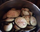 Foto del paso 2 de la receta: Berenjenas 🍆 en escabeche