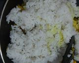 Foto langkah ke 2 dari resep Nasi Goreng Kunyit.
