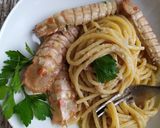 Foto del passaggio 3 della ricetta Spaghetti con canocchie