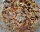 மட்டன் சுக்கா வறுவல் (Mutton sukka varuval recipe in tamil) ரெசிபி ஸ்டேப் 5 புகைப்படம்