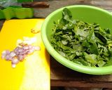 Foto langkah ke 1 dari resep Sayur Bening Bayam-Kemangi.