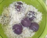 Foto langkah ke 8 dari resep Klepon ubi ungu.