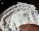 A picture of step 1 of Aloo paneer ke parathe.