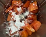 Foto del paso 2 de la receta: Cuadraditos de papaya con masa vegana sin lácteos