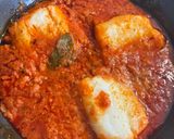 Foto del paso 4 de la receta: Bacalao en salsa de tomate