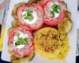Foto del paso 3 de la receta: Tomates rellenos con cama de zapallitos italianos