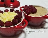 A picture of step 4 of Berry late Supper in a Mug.