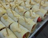Foto langkah ke 5 dari resep Roti Gulung Sosis Egg Mayo.