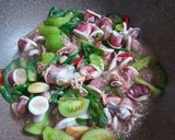Foto langkah ke 5 dari resep Cumi Asam Cabai Ijo.