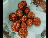 A picture of step 8 of Chinese fritters.