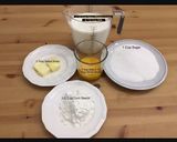 A picture of step 1 of Easy Vanilla Custard Cream.