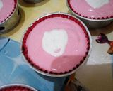 Foto langkah ke 5 dari resep Bolu kukus semangka.