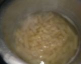 A picture of step 1 of White sauce pasta.
