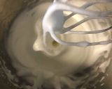 A picture of step 6 of Ile Flottante.