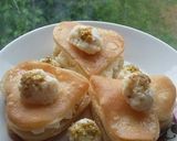 صورة لخطوة 5 من وصفة رقائق القلوب بالقشطة😍