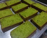 Foto langkah ke 3 dari resep Bolu Panggang Greentea 2 Telur.