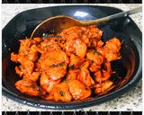 A picture of step 2 of Spicy schezwan chicken.