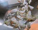 Hình bước làm 2 của món 🌱 Bún Tàu Trộn Nấm Xào Giá Chay (Vegan)