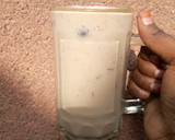 A picture of step 3 of Apple,banana and grapes smoothie.