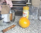 Foto del paso 2 de la receta: Chocolate caliente con mandarina, canela y jengibre