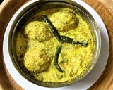A picture of step 4 of Dim Bhapa (Steamed Egg Curry) Bengali lunch.