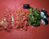 Foto del paso 12 de la receta Ensalada de pimientos asados, cebollas rojas y tomates