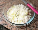 Foto del paso 1 de la receta: Ensalada de alubias 🫘 🍅 🥒 🥑 🥗