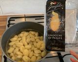 A picture of step 1 of Rustic one pot tomato & spinach gnocchi with burrata.