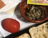 Foto del paso 1 de la receta: Tostada especial con capellà i all i oli
