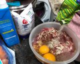 Foto del paso 1 de la receta Albóndigas en salsa de champiñones variados y trigueros silvestres de temporada