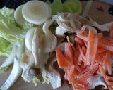 A picture of step 2 of Healthy & easy sea bass miso soup.