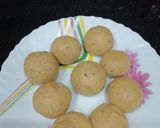 A picture of step 6 of Aloo Puri.
