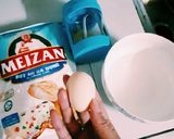 Hình bước làm 1 của món Bánh bột mì xúc xích kiểu mới