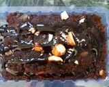 A picture of step 2 of Bourbon Chocolate Biscuits Cake.