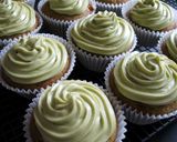A picture of step 7 of Matcha Cupcakes.