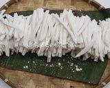 Hình bước làm 1 của món Bánh canh bột xắt nấu giò heo chả cá thác lác