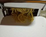 Gambar langkah 2 resipi Mi Kuning Homemade.