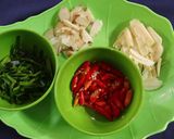 Foto langkah ke 3 dari resep Kerupuk Seblak Pedas dan Gurih, Cocok untuk cemilan bersantai.