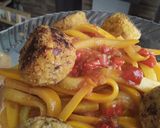 Foto del paso 11 de la receta: Espagueti🍝 de calabacín🥒amarillo💛 con albóndigas🍘🥫🍳🥕🌰 de atún!!!