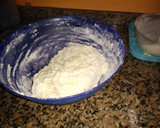 Foto del paso 1 de la receta: Pan casero con chicharrón