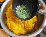 A picture of step 2 of Karjat batata vada.