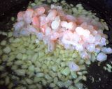 Foto del paso 2 de la receta: Calamares rellenos de gambas y jamón serrano