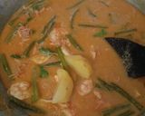 Foto langkah ke 3 dari resep Gulai Udang Kentang Kacang Panjang.