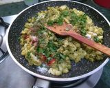 A picture of step 2 of Peas Momo Fry.